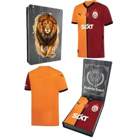 Resim Galatasaray Lisanslı 5 Yıldızlı 24/25 Parçalı Forma Aslan Baskılı Hediyelik Ahşap Kutulu Sarı - Kırmızı 