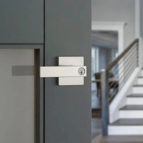 Resim NY Home Singapur Giriş Kapı Kolu Kilitli ve Anahtarlı, Güvenli Anahtarlı Ters Çevrilebilir Kol Dışı, Ön Giriş ve Yatak Odaları Için, Nikel, Seçmeye Dayanıklı Smartkey Rekey Güvenlik ve Microban 
