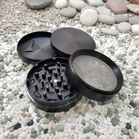 Resim Falconetti 75 Mm Siyah 4 Parçalı Grinder Zinc Alloy Malzemeden Üretilmiştir 