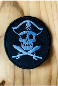 Resim icase Korsan kılıç kuru kafa iskelet sembol Nakış Patch Peç Yama (8X8 CM) 