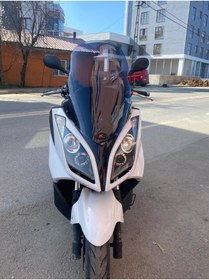 Resim MOTOCAM Kymco Downtown 200 300 Siperlik Ön Cam 2011-2015 Model 78cm Füme Renkli 4mm UZUN CAM 