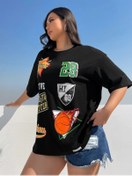 Resim mercoledi Siyah Oversize T-shirt Rozet Baskılı 