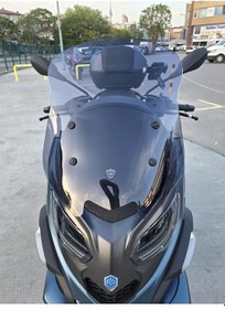 Resim Motocam Piaggio Mp3 530 Ön Cam 2023-2026 Model 60cm Füme Renkli 4mm Orta Boylu 