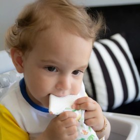 Resim Babyjem Diş Kaşıyıcı Fular & Kravat Diş Kaşıyıcı Beyaz 