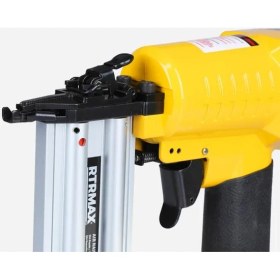 Resim RTRMAX RTM0138 Havalı Çivi Çakma Tabancası 10-50 mm Çantalı 