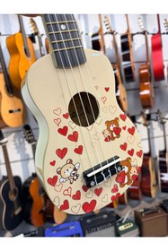 Resim GMC MUSIC STORE Ayıcıklı Kalp Desenli Soprano Ukulele ( Kılıf,pena Hediyeli ) 