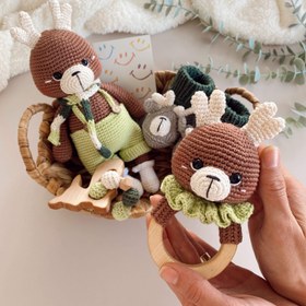Resim Amigurumi Tulumlu Geyik Oyuncağım - Çıngırak 