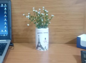 Resim 2 Adet Vazo Dahil,vazoda Çiçek,beyaz Yapay Çiçek,vazo Dekoratif Eyfel Kulesi 7x7x16cm Çok Renkli 