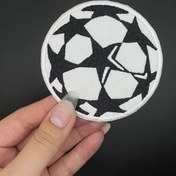 Resim 1 adet Futbol Topu Tasarımlı Ütüleme Yaması, Beyaz Siyah Detaylı, Günlük Tarz Kumaş Aplike Giyim ve Aksesuarlar için, Futbol Aksesuarları 
