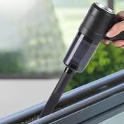 Resim Elde taşınabilir kablosuz elektrikli süpürge, iç mekan ve araba temizliği için uygun, kuytu yerlerde evcil hayvan tüylerini ve artıklarını temizlemek için tasarlanmıştır. 