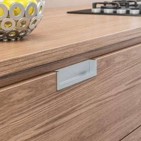Resim Dizaynaks Mat Siyah Yarım Kenar Gömme Kulp 128 mm 