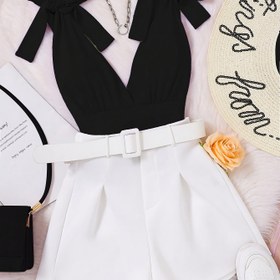 Resim Şık Siyah ve Beyaz İki Parça Takım: Şık V-Yaka Kolsuz Üst ile Döndürme Düğümü Detayı + Yüksek Bel Beyaz Şort - Bahar/Yaz için Mükemmel, Çok Yönlü Moda | Şık Siyah Üst | Kurdele Detayları, Yüksek Bel Şortlar 