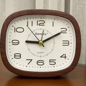 Resim Alarm Saatleri için Aksesuarlar, Büyük Kapasiteli Şarj Edilebilir Lityum Pil ile, Uzun Pil Ömrü Sunar. Bu 3.7V Pil, El Fenerleri, Fanlar, Dijital Kameralar, Radyolar, Hoparlörler ve İzleme Ekipmanları Gibi Cihazlarda Pilleri Değiştirmek İçin İdealdir. 