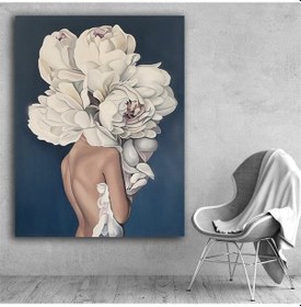 Resim Beyaz Gül Ve Sırt Dekolteli Kadın Kanvas Tablo 
