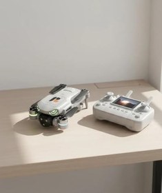 Resim Çift Kameralı Katlanabilir Drone, Akıllı Engel Algılama, Barometrik Sabitleme, Tek Tuşla Kalkış ve İniş, Uzaktan Kumandalı 