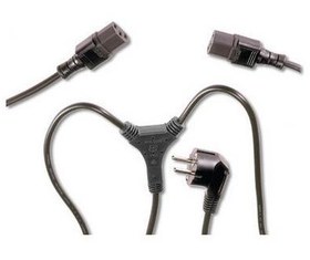 Resim AK-440401-017-S Y Güç Kaynağı Kablosu, Schuko Erkek - 2x C13 Dişi, 1.7 metre (Mains splitter cable, Schuko Plug - 2x C13 Jack, 1.7 metre, H05VV-F3G 1.0qmm/0.75) 