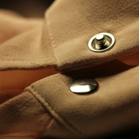 Resim Çıtçıt 10,5 mm Kapaklı Klikıt Bebe Çıtçıt Kendin Yap Kiti. Bebek Giyim, Gömlek, Triko, Esnek ve ince Kumaşlar için Çekiçle Uygulama Aparatları ve Gümüş Renk 25 Adet Çıtçıt 