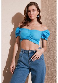 Resim Lela Slim Fit Büzgü Detaylı Kalp Yaka Crop Bayan Bluz 5865601 Mavi 