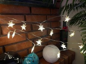Resim Coverzone 3 metre Led Işıklı 20'li Yıldız Işık Zinciri Dekoratif Pilli Aydınlatma Ev Dekorasyonu Süsleme Salon Oda Merdiven Balkon Süslemeleri için Yılbaşı Eğlence Doğum Günlerine Özel Aydınlatma 