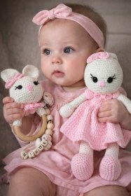 Resim El Yapımı Amigurumi Tavşan Bebek Seti İsimli Diş Kaşıyıcı & Emzik Askısı Dahil Özel Tasarım Pembe Konsept Açık Pembe 