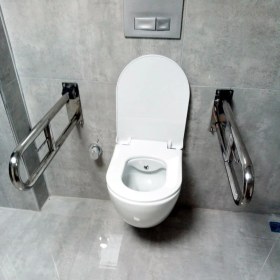 Resim Otobir Engelli Tutunma Barı Tuvalet Kağıtlıklı Banyo Wc Paslanmaz Mat Satine Yüzeyli 