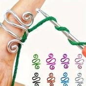 Resim Sol ve Sağ El Kullanıcıları İçin Ergonomik Tığ İşi Gerilim Halkası - Çok Renkli Metal İplik Kılavuzu, Tüm Sezon Örgü Tutkunları İçin İdeal | Beyaz, Kırmızı, Siyah, İplik Tığ İşi Renklerinde Mevcut 