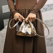 Resim Niş Tasarım Pliseli Bulut Askılı Çanta, Kadınlar İçin Altın Omuz Çantası, Clutch 