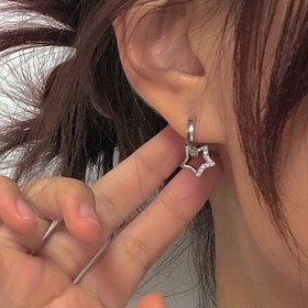 Resim 1/2 Çift 'Yıldız Tasarımı ile Minimalist Moda Küpeler, Paslanmaz Çelik Postlar ve Kübik Sentetik Zirkonyum Detaylar - Havuz Partileri, Barbeküler ve Şenlik Hediyeleri için Mükemmel, Barbekü Aksesuarları, Tatil Takıları, Modern Tatil Küpeleri, Dayanıklı Küpeler 