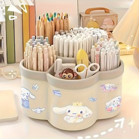 Resim Sanrio Cinnamoroll Melody Karikatür Temalı 360° Dönen Kalem Tutucu - Büyük kapasiteli çok fonksiyonlu masaüstü depolama kutusu, ofis malzemeleri, makyaj fırçaları ve öğrenci kırtasiye için uygun. Doğum günü hediyesi, okula dönüş sezonu hediyesi, mezuniyet hediyesi, Noel hediyesi, SANRIO 