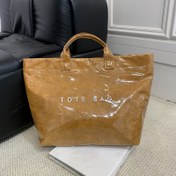 Resim Kadınlar için Büyük Kapasiteli Şeffaf Tote Çanta - Ağır Hizmet Tipi Naylon, Fermuarlı ve Astarlı, Şık Minimalist Altın Tonlu Donanım Desenli, İşe Seyahat Alışverişe İnce Siyah Crossbody El Çantası - Dayanıklı & Geniş Günlük Taşıma Çantası, Yeni Kapanmalı Şeffaf Tote, Şehirler Arası İletim Ofis ve Rahat Kullanım İçin Zarif & Pratik Stil Sahibi, Şık İtici Bayanlar Ürünü Çantalar, Çok Kalite Uzun Ömürlü Çantamız 