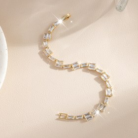 Resim Kadınlar İçin Şık Dikdörtgen Tenis Bileklik, Zarif ve Minimalist Bakır Kaplama 18K Altın Örtülü, Parlak Kare Kesim Sentetik Kübik Zirkon Taşlı Aksesuar Takımı - Düğünler, Partiler, Sevgililer Günü, Doğum Günleri, Yıldönümleri veya Büyükanneler İçin Mükemmel Hediye 