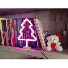 Resim Kamer Neon Işıklı Çam Ağacı 