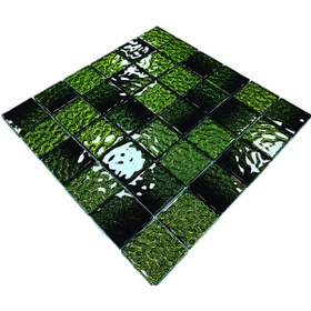 Resim MozaiKristaL Mutfak alnı ve iç dekorasyon için 48x48mm. Siyah-Yeşil Sim efektli 30x30cm. Fileli Kristal Mozaik. 