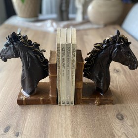 Resim Elegant Horse Bookends, Horse Bookends Decor, Horse Head Bookshelf Decor, Stylish Bookends Gift, Polyester Bookend Set,Horse Statue Bookends - Object-2 