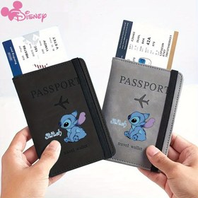 Resim 2 adet Disney Stitch Sevgililer Günü çift hediyesi, balayı hediyeleri, gelin duşu hediyeleri, hava seyahati için gerekli olan ultra-ince pasaport tutucuları 