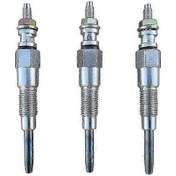 Resim Kubota D722 D902 D905 D1005 D1105 Traktörler İçin Kızdırma Bujisi Kiti - 3 Adet 