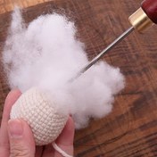 Resim Ahşap Saplı Tığ Seti, Peluş Oyuncak Yapımı için Dolgu Aracı, Tüm Mevsimler için El Sanatları Aksesuarı, Tığli DIY Oyuncaklar ve Amigurumi için Kırmızımsı Kahverengi 