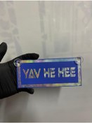Resim Mavi Renk Üzeri Hologram Renk Yav He Hee Yazılı Vantuzlu Cam Süsü 