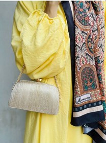 Resim Kadın Altın Çupra Zincir Detaylı Uzun Zincir Askılı Abiye Çanta Telefon Kullanımına Uygun Altın 