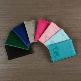 Resim Erkek Pasaport Tutucu ile Kimlik Kılıfı - Şık Siyah Suni Deri Seyahat Cüzdanı, Kolay Erişim ve Düzenleme için Kompakt Tasarım, Günlük Taşıma Aksesuarı | Minimalist Cüzdan | Dayanıklı Cüzdan 