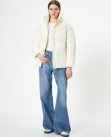 Resim Koton Şişme Mont Peluş Detaylı Dik Yaka Fermuarlı Cepli Ekru 5wak20160ew Ekru 