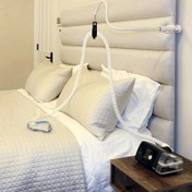 Resim 1 adet CPAP Hortum Tutucu, Hortumun Karışmasını Önleyen ve Tıkanmayı Önleyen, Ayarlanabilir Yükseklik, Dönebilen Tutucu, Yatak Yanı ve Uyku İçin CPAP Aksesuarları Malzemeleri, C Kelepçe Tabanı ile 