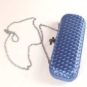 Resim Şık Kadınlar için Ayarlanabilir Zincir Askılı ve Kilitli Akşam Çantası - Beyaz Crossbody Çanta, Düğünler, Galalar ve Resmi Etkinlikler İçin 