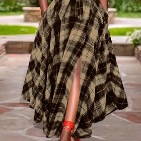 Resim Kadınlar İçin Flare Etek - Kahverengi/Bej - Esnek Olmayan, Her Mevsim Kullanıma Uygun Diz Altı Uzunlukta Şık Parti ve Ofis Eteği - Makinede Yıkanabilir, Sunum Koleksiyonu, Şeffaf Olmayan Kumaş 