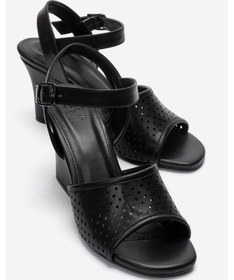 Resim Luvishoes Hervon Siyah Cilt Kadın Dolgu Topuklu Ayakkabı 