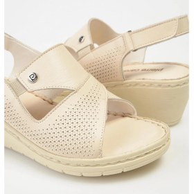 Resim Pierre Cardin PC6908 Kadın Hakiki Deri Dolgu Taban Sandalet 