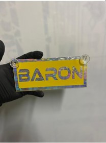 Resim Sarı Renk Üzeri Hologram Renk Baron Yazılı Vantuzlu Cam Süsü 