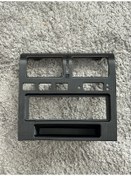 Resim Toyota Carina Orta Teyp Çercevesi 