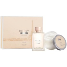 Resim Oriflame Eclat Femme Weekend Edt 50 ml Parfüm + Parfümlü Vücut Kremi Set 7458584100021 