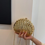 Resim Altın Renkli Mini Kabuk Şekilli Moda Lazer Metal Kavrama, Y2K Vintage Metal Çerçeve Zincir Omuz Çapraz Çanta, PVC, Tokalı Kapanış, Kadınlar İçin, Resmi Akşam Yemeği, Buluşma, Alışveriş 